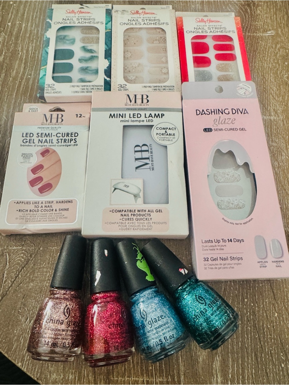 Nail lot